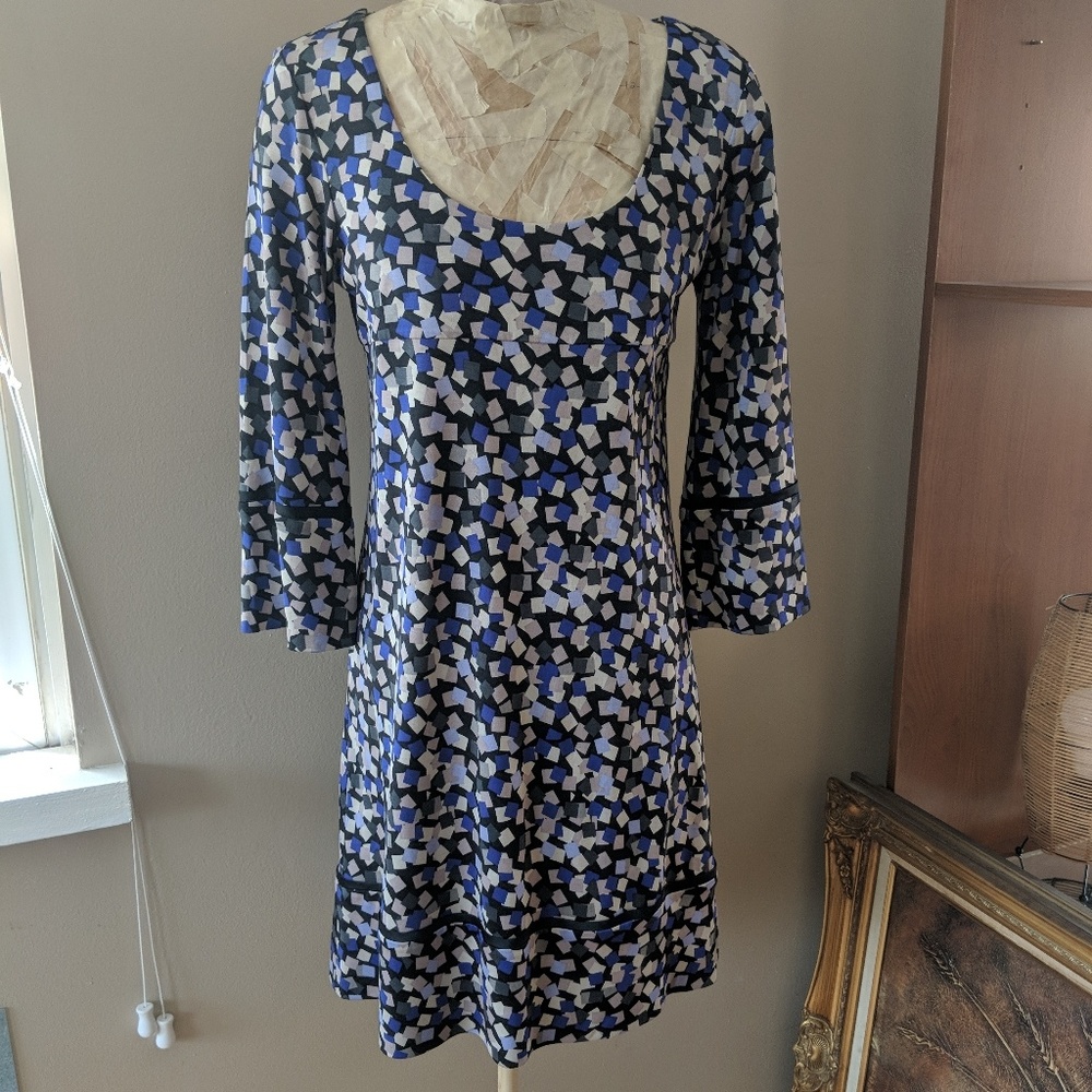 Diane VonFurstenberg empire waist knit silk dress